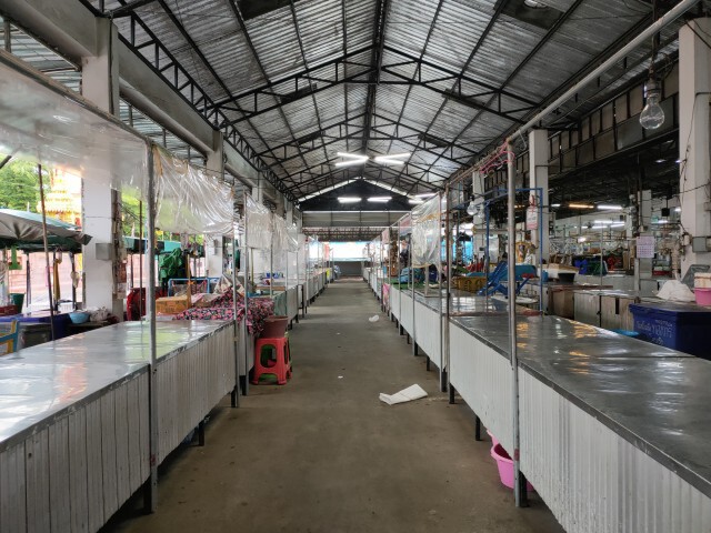 ปิดตลาด 4 แห่ง ทต.ประโคนชัย ป้องกันโควิดระบาด