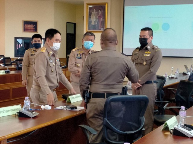 ส่งกำลังให้ใจนางฟ้าชุดขาว ดูแลผู้ป่วยจนติดเชื้อ 4 ราย