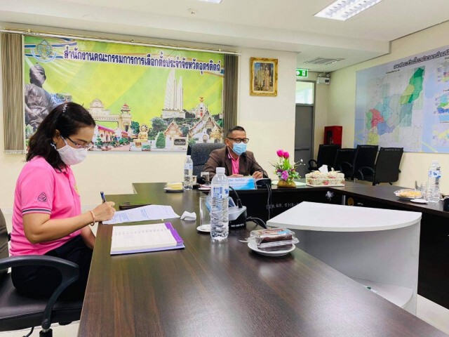 กกต.แขวน 8 นายกฯเล็ก