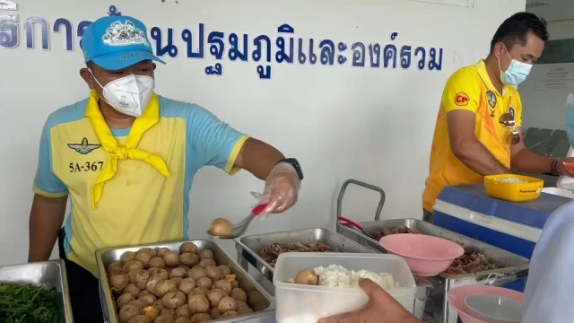 ชาววังน้ำเขียวให้กำลังใจบุคลากร รพ.วังน้ำเขียว ที่ดูแลกันอย่างดี