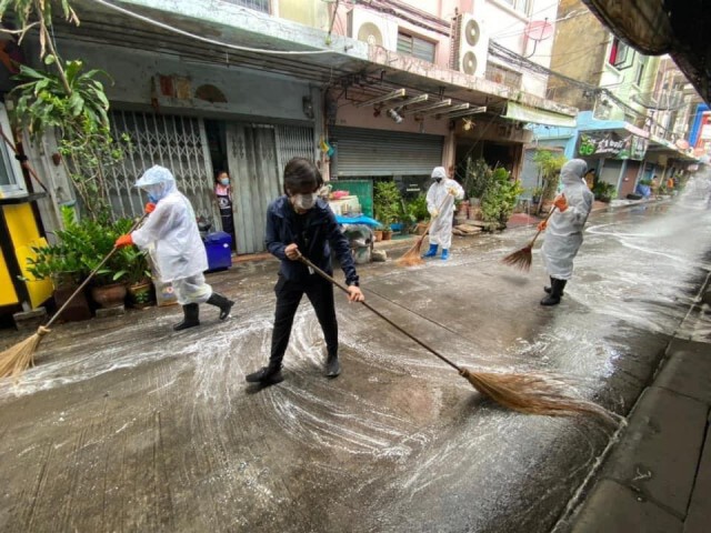 ส.ส.โอ๋ ฐิติภัสร์ ลงพื้นที่ตลาดนครไชย Big Cleaning ฉีดพ่นน้ำยาฆ่าเชื้อป้องกันโควิด