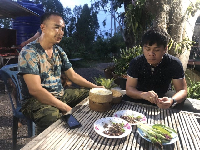 ตะลึง !! แมงแคงเมนูจากฟ้า ราคา กก. 2 พัน