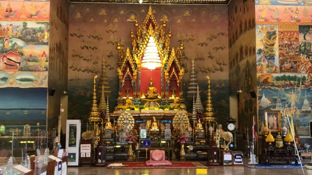 เปิดวัดให้ไหว้สักการะหลวงพ่อพระใส ได้แล้ว