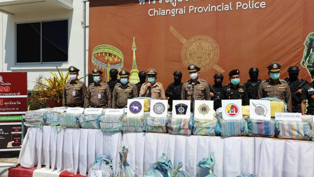 สกัดจับแก๊งกระบะแต่งซิ่ง-ขนยาบ้า5ล้านเม็ด