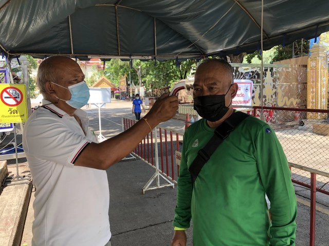 เปิดวัดให้ไหว้สักการะหลวงพ่อพระใส ได้แล้ว