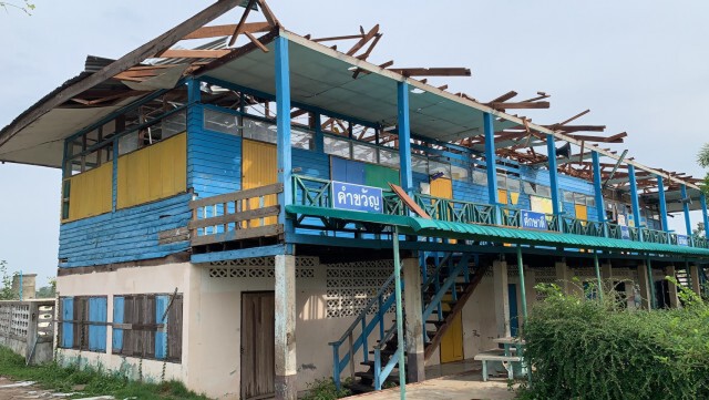พายุลูกเห็บถล่ม โรงเรียน บ้านพังราบ ฟ้าผ่าไฟไหม้บ้านพักปศุสัตว์