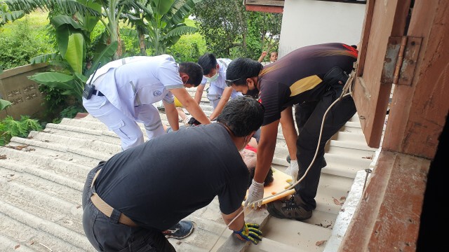 สุดยื้อช่างแอร์เมืองอุบลฯหมดสติบนหลังคาบ้าน
