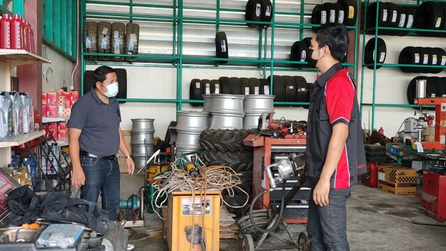 พายุถล่ม 2 อำเภอร้านยางพังยับเสาไฟหักโค่นบ้านพังหลายหลัง