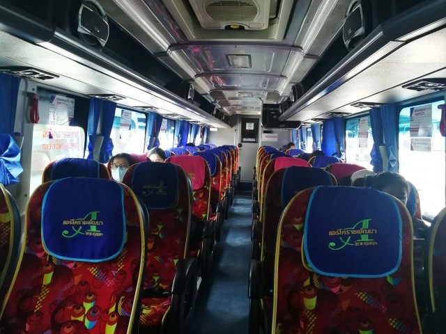 ผู้ประกอบการรถทัวร์แชร์เที่ยววิ่ง กทม.-โคราชลดขาดทุน