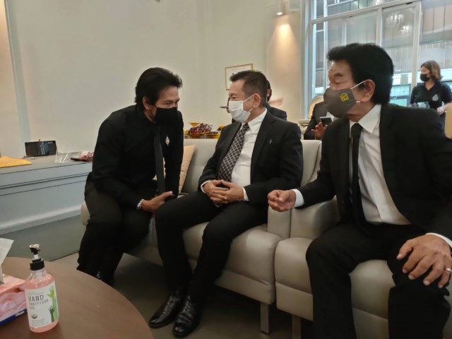 สมาคมนักร้องฯ ร่วมเป็นเจ้าภาพงานศพ "ครูชาลี อินทรวิจิตร" 2ดาราดัง "เปิ้ล จารุณี-นก สินจัย" ร่วมอาลัย