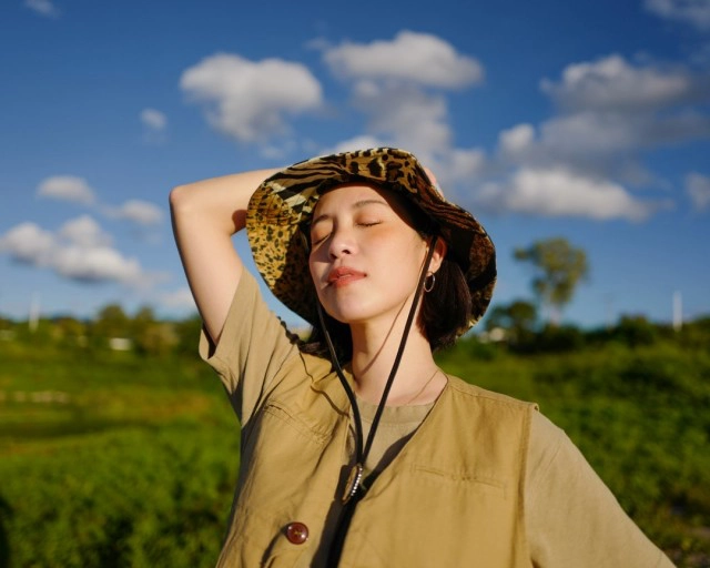 เศร้า!! "คริส-พลอย หอวัง" สูญเสียคุณพ่อ จากภาวะหัวใจล้มเหลว ในวัย 71 ปี