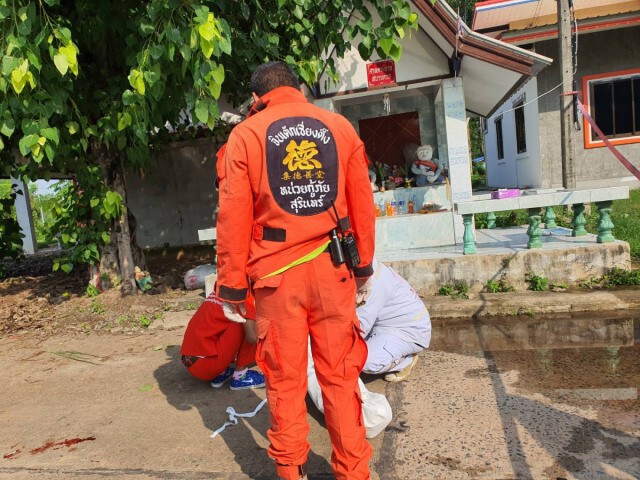 หนุ่มวัย35ปี ออกไปงานศพถูกตีดับปริศนา กลางถนนหน้าศาลตายายในหมู่บ้าน