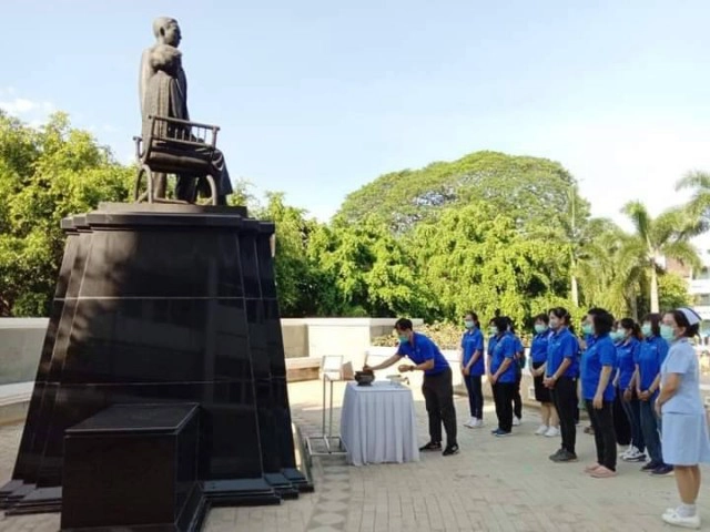 รพ.ลำปางส่งนักรบชุดขาว-ดูแลผู้ป่วยรพ.บุษราคัม