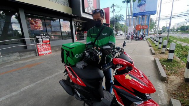 "เบิร์ด-พิทยา"ขับ"Grab"สู้โควิด