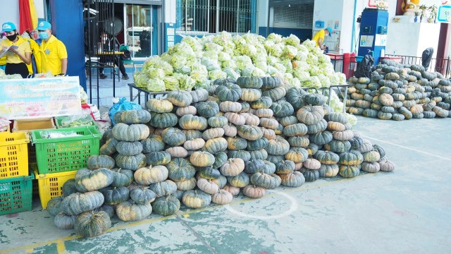 ทหารผนึกเกษตรกร! ช่วยประชาชนเชียงใหม่สู้โควิด19