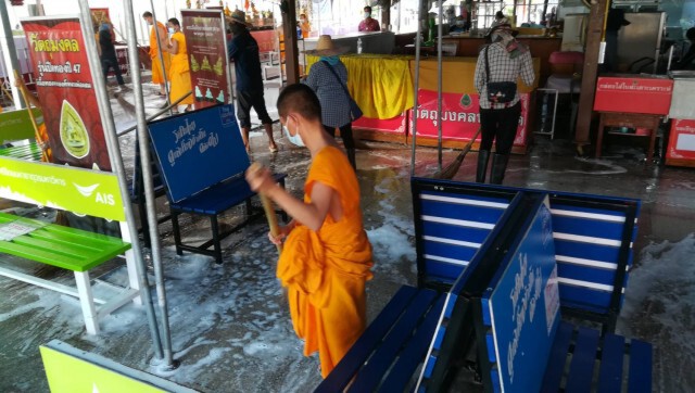 ทำความสะอาดวัดใหญ่-เตรียมเปิด16 พ.ค.