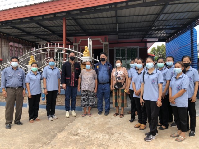 ลุยเคาะประตูบ้านรณรงค์ฉีดวัคซีนจัดผ้าป่ามอบประกันภัยโควิดอสม.