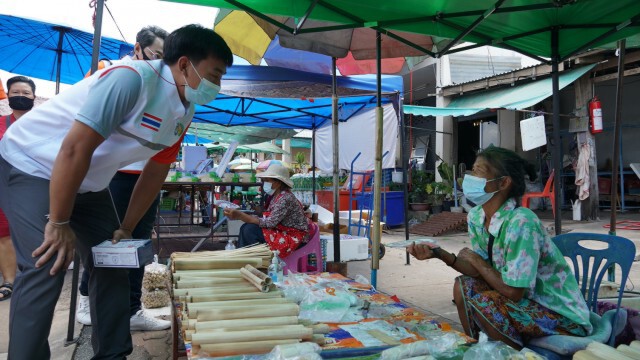 เปิดตลาดจุดผ่อนปรนไทยลาวให้พ่อค้าแม่ค้าขายของฟรี