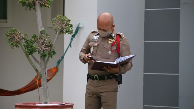 เจ้าของบ้านตั้งรางวัลนำจับ1หมื่นบาทวัยรุ่นยิงถล่มบ้าน