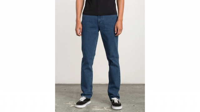 "กางเกงยีนส์" แบบไหนเหมาะกับรูปร่างของคุณ