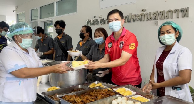 เหมาผลไม้ทุเรียนเมืองจันท์เลี้ยงหมอพยาบาล