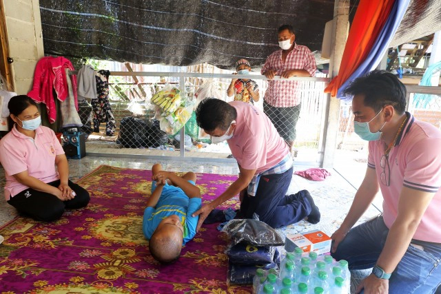 ความรักของแม่เลี้ยงลูกพิการสมองโต