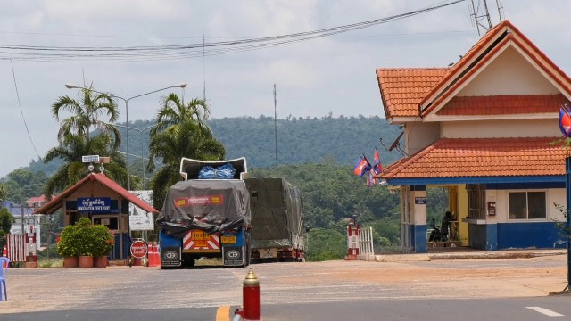 ชายแดนเข้ม ป้องกันโควิด หวั่นเป็นคลัสเตอร์ใหญ่แบบเรือนจำ