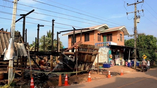 รวบตัวการมีเซ็กส์สาวเพี้ยนแลกยาบ้า