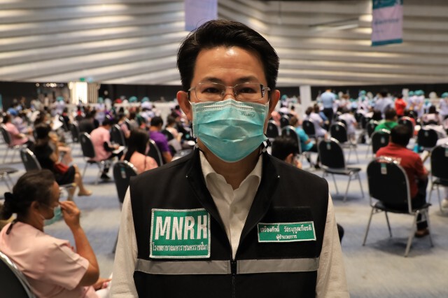 แห่รับวัคซีน ทดสอบความพร้อมระบบให้บริการกลุ่มเสี่ยงวันละ 6 พันคน