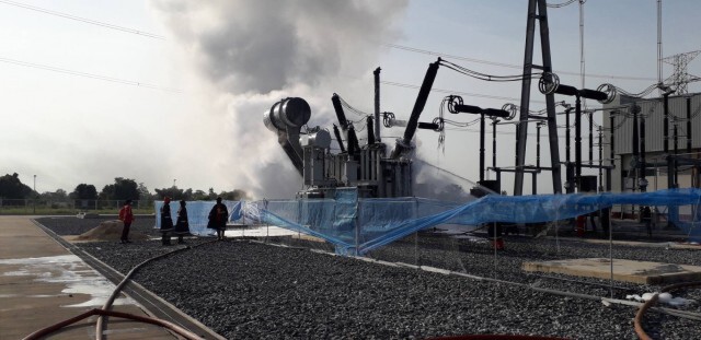 หม้อแปลงจ่ายไฟฟ้าแรงสูงระเบิดไฟลุกท่วมเห็นไกล 2 กม.