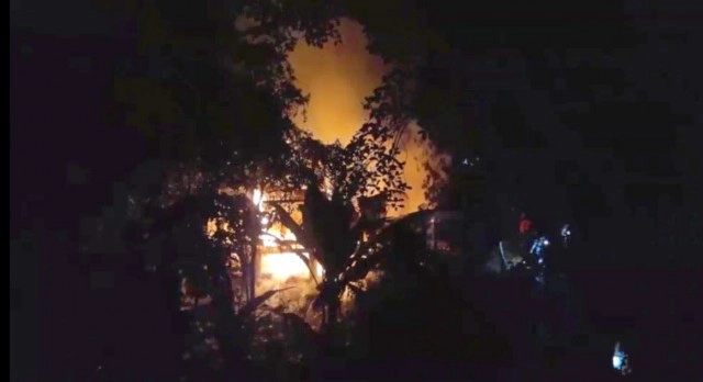 ไฟไหม้บ้านในหุบเขาวอด-3ชีวิตไร้ที่อยู่