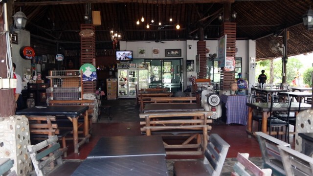 ชาวเมืองพลตื่นตัวลงทะเบียนรับวัคซีน หวังลุ้นทองคำ