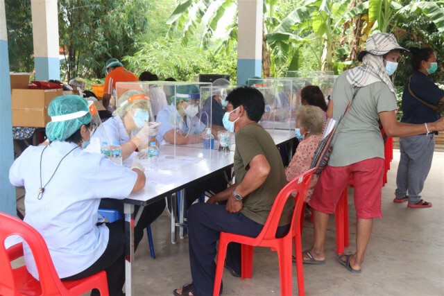 "พิจิตร"ปิดหมู่บ้านตรวจหาเชื้อ-พบผู้ป่วย11ราย