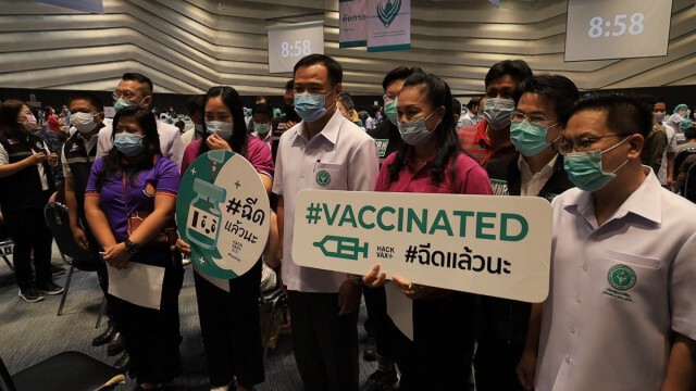 อนุทิน มอบวัคซีน 1 แสนโดสให้ชาวโคราช พร้อมเพิ่มขีดความสามารถ รพ.สต.