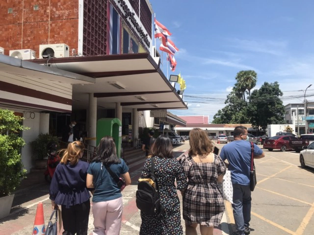 เตรียมออกหมายเรียก "ซ้อปุ๊ก"หลังผู้ค้าลอตเตอรี่รวมตัวแจ้งความโกงสลากกินแบ่ง