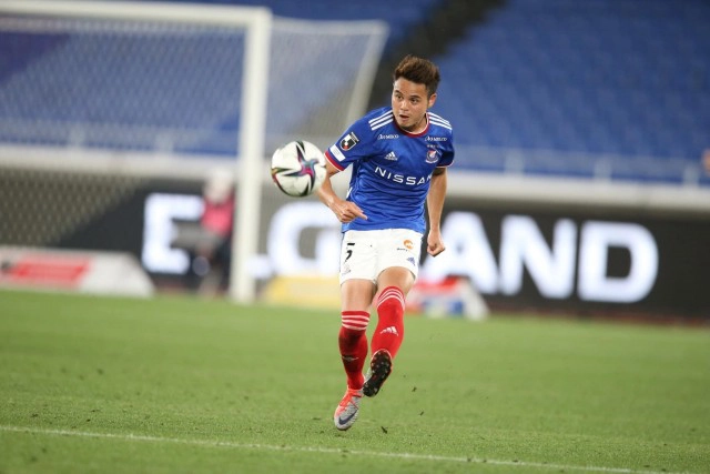 "ธีราทร" โพสต์ถึงแฟนบอลไทย หลังโดนดราม่าถอนตัวทีมชาติ