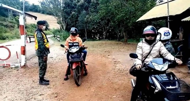 ทหารชายแดนร้องเพลงส่งกำลังใจ