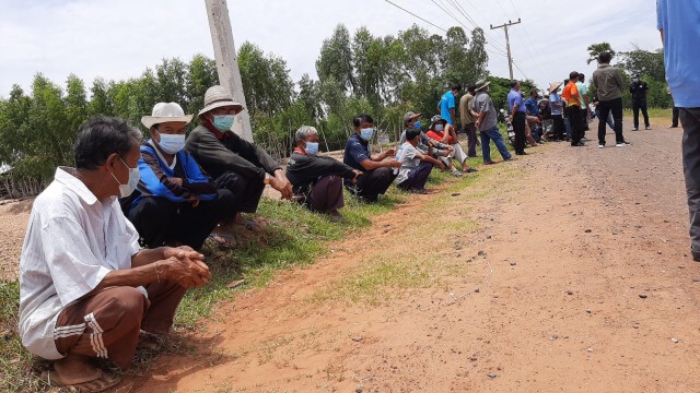 ชาวบ้านสัญจรลำบากนับ10ปี อบต.มีงบฯแต่ไม่ใช้