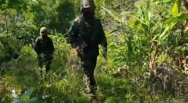 ทหารชายแดนร้องเพลงส่งกำลังใจ