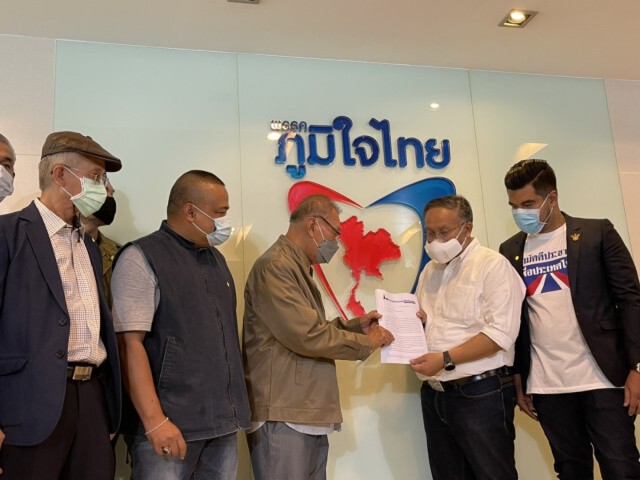 แก๊งจตุพรบุกภูมิใจไทยเป่าหูให้ทิ้ง "ลุงตู่ " ขายฝัน นายกฯคนต่อไปอาจชื่อ "อนุทิน" ก็ได้