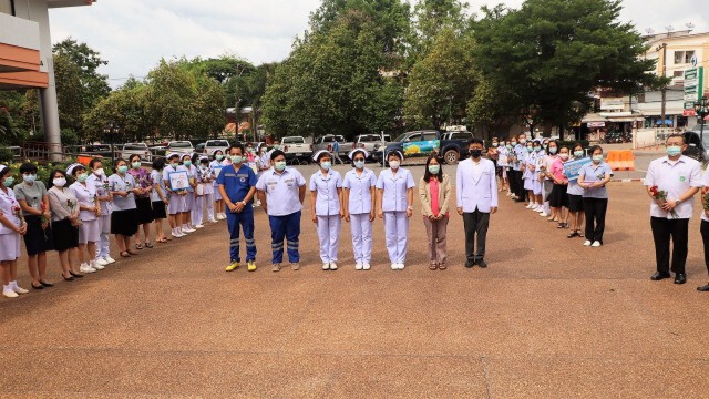 ส่งทีมนักรบเสื้อกาวน์ สนับสนุน รพ.บุษราคัม