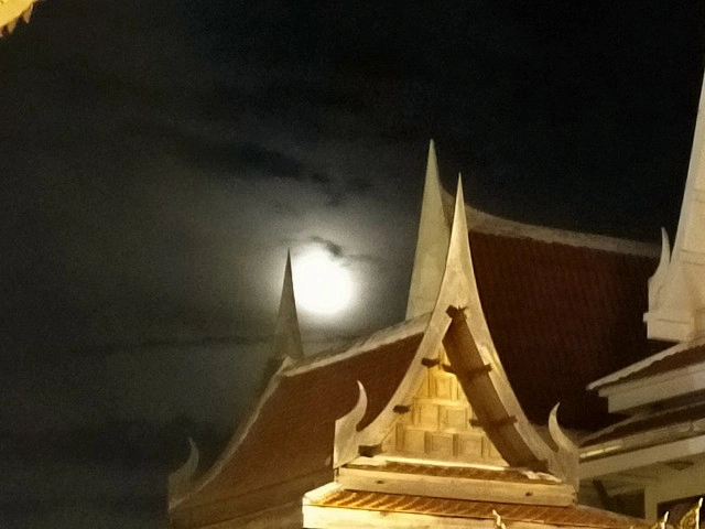 สกลนครเมฆมาก-ฝนตก อดเห็นราหูอมจันทร์