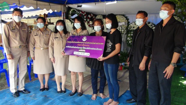 "ประยุทธ์ – ประวิตร" ส่งพวงหรีดร่วมอาลัยเหยื่อสงครามอิสราเอล
