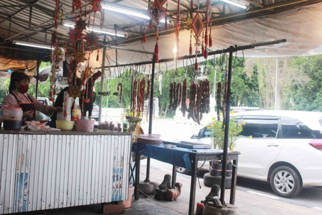 โรคโควิด-ลัมปีสกินระบาดร้านลาบก้อยของแซบอีสานซบเซา