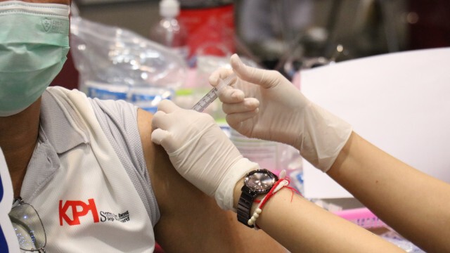 พบอาการเลือดออกในสมองหลังฉีดวัคซีน 2 วัน