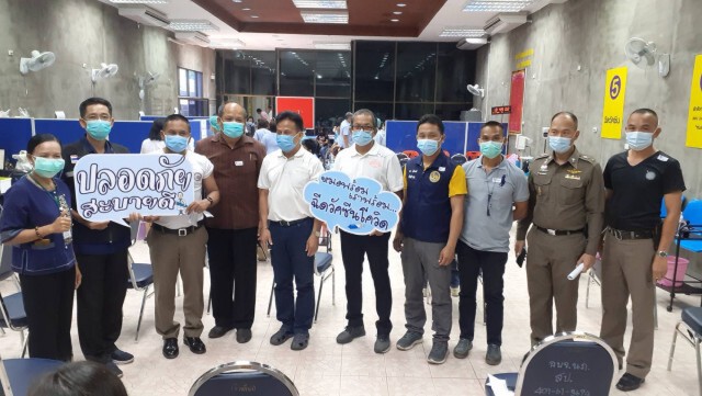 เดินหน้าฉีดวัคซีน 2 วันคึกคักตั้งแต่เช้ายันค่ำ