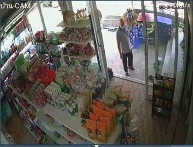 ถูกหลอกขายลูกอม 9 กระปุก เกือบ 3,000 บาท