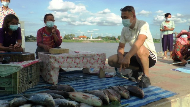 Unseen ตลาดปลาแม่น้ำโขง ริมถนนสวรรค์ชายโขง