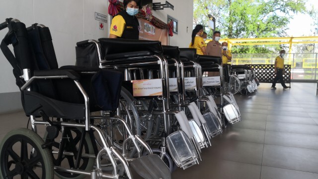 มอบวีลแชร์ให้สถานีรถไฟบริการผู้ป่วยผู้พิการ