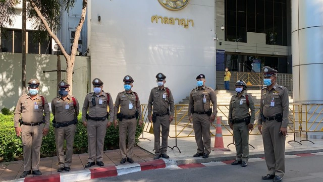 "ไบรท์-ฟอร์ด" รับละเมิดอำนาจศาลจริง ปมถ่ายรูปในห้องเวร